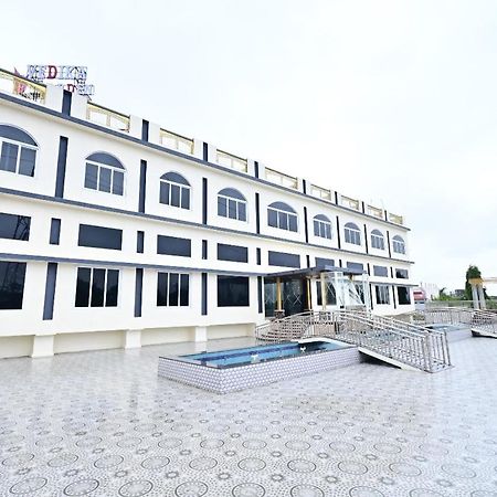 Vedika Garden Hotel Āmbavna Eksteriør billede