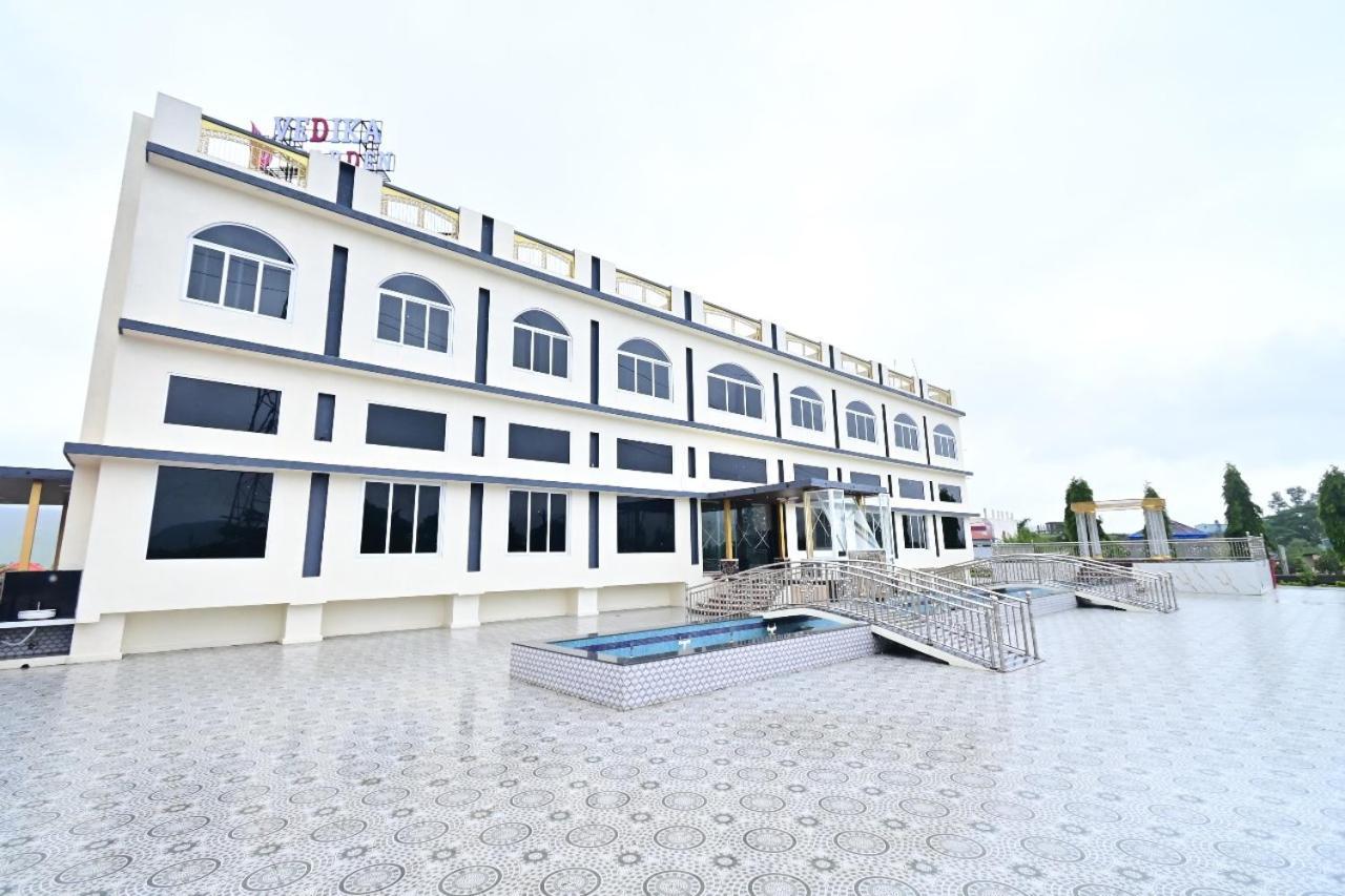 Vedika Garden Hotel Āmbavna Eksteriør billede